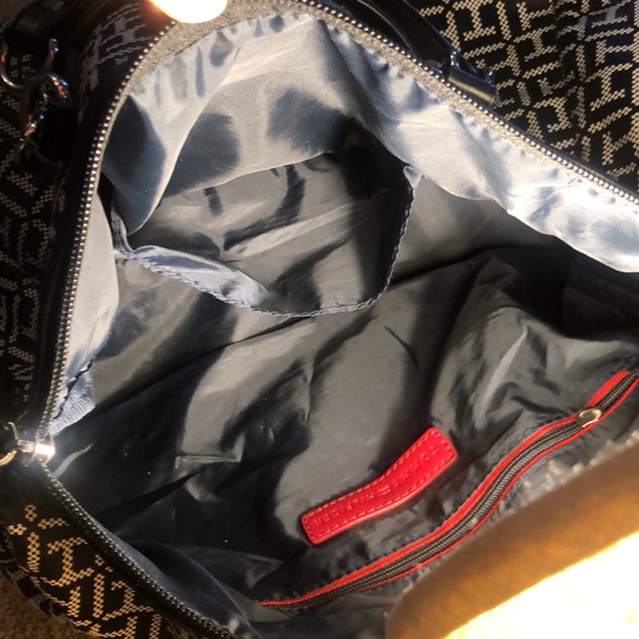 Tommy Hilfiger Handbag Purse with leather trim and base! Very Classy! - Picture 6 of 10